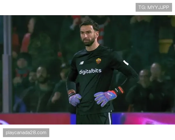 特写：伤停六个月后，罗马后卫斯皮纳佐拉替补登场获全场掌声